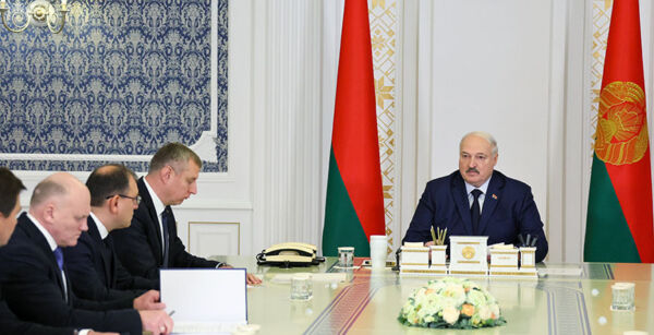 Лукашенко требует бороться за своего потребителя на основных рынках, несмотря на сложную ситуацию