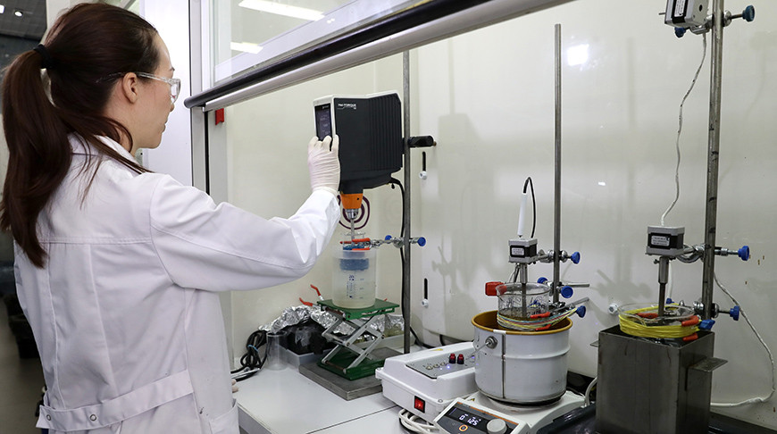 В России впервые в мире получили сверхтонкую электропроводящую пленку из золота 