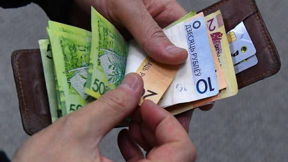 В профсоюзе рассказали о правилах выплаты заработной платы в Беларуси