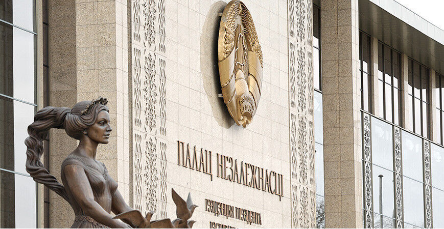 Лукашенко проанонсировал разговор с руководством армии и силовых структур