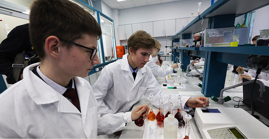 Лаборатория химического анализа и обучения открылась в Лицее им. Ф.Э.Дзержинского БГУ 