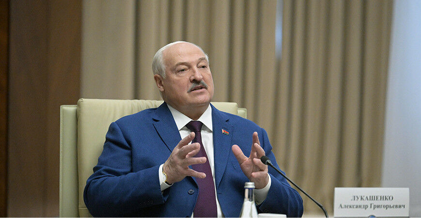 «Обстановка похожа на осажденную крепость». Лукашенко о ситуации на западных рубежах