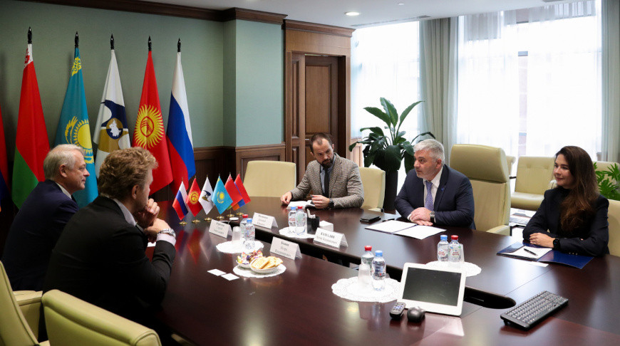 ЕЭК и Организация Объединенных Наций по промышленному развитию подписали декларацию о сотрудничестве