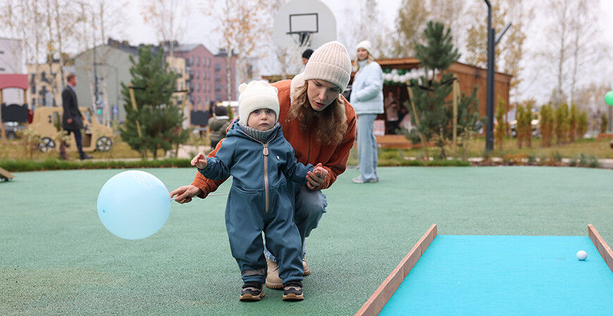 Минтруда: Беларусь среди лидеров по созданию комфортных условий для материнства и детства