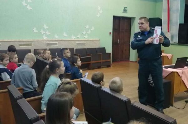 Быховские школьники на каникулах осваивают правила безопасности