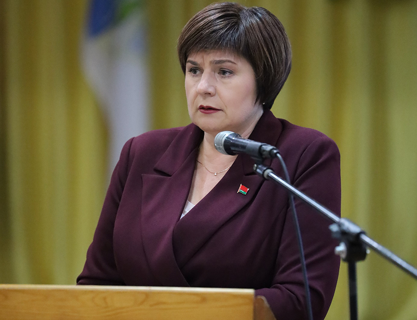 В гимназии г. Быхова состоялась встреча педагогов района с председателем Белорусского профессионального союза работников образования и науки