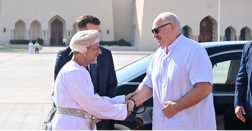 Лукашенко направился с официальным визитом в Алжир