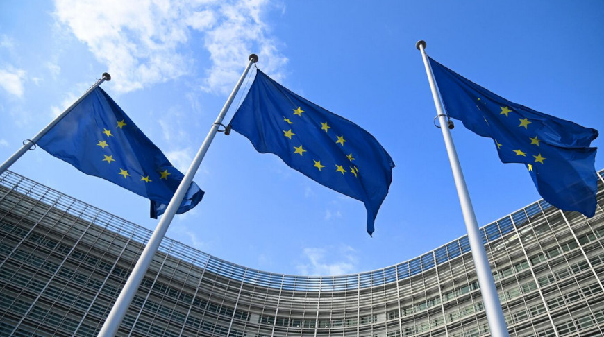 FT: Европа исчерпала юридические уловки по экспроприации российских активов РФ