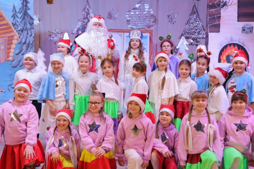 В Быстро прошёл новогодний праздник в рамках акции «Наши дети»