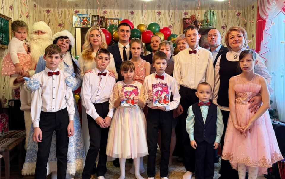 Юбилейный марафон добра: акция «Наши дети» объединила большую семью и почётных гостей. ФОТО+ВИДЕО