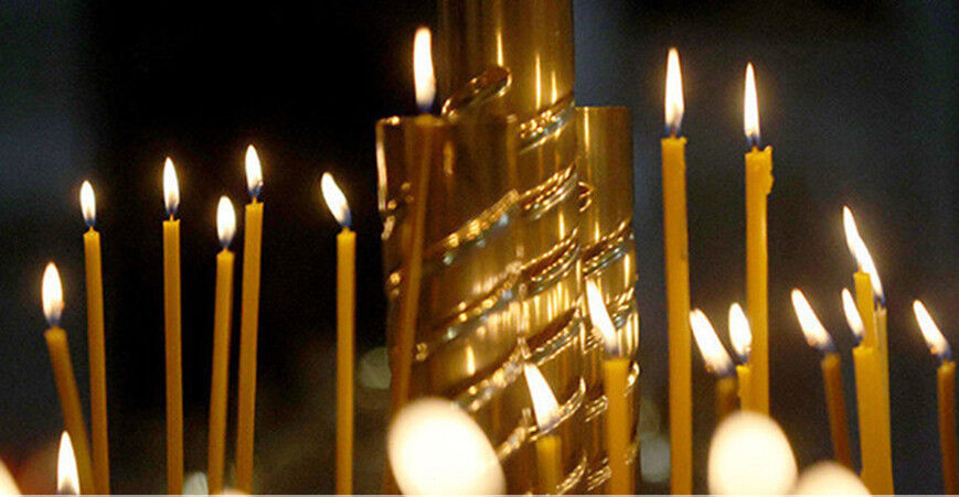 Православные верующие празднуют Введение во храм Пресвятой Богородицы