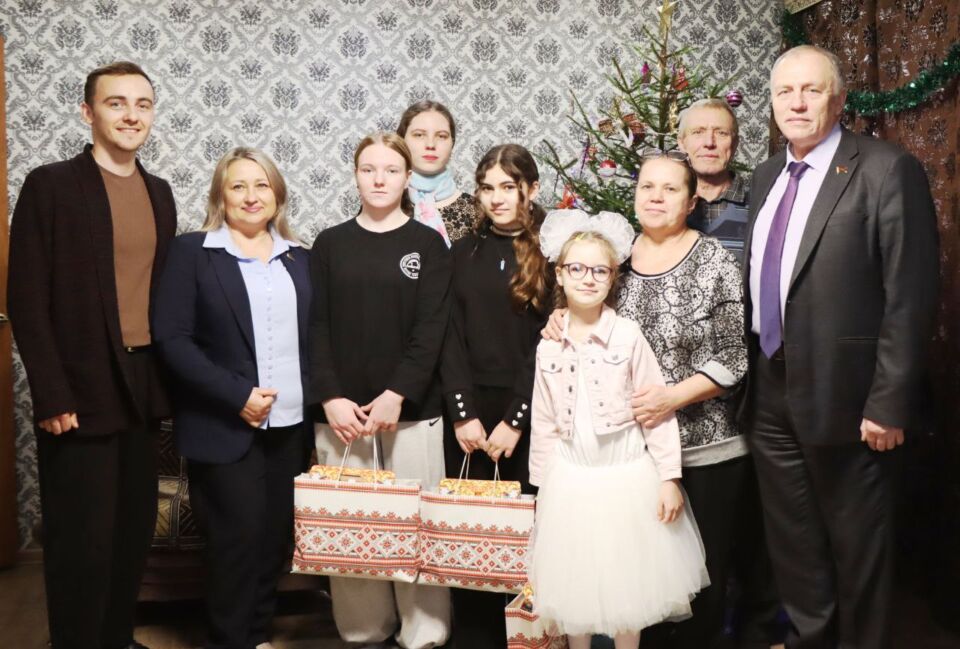 В рамках акции «Наши дети» праздник пришел в дом семьи Алешиных