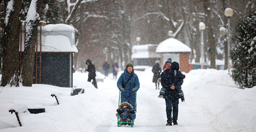 С 1 февраля в Беларуси вырастут детские пособия: новые суммы