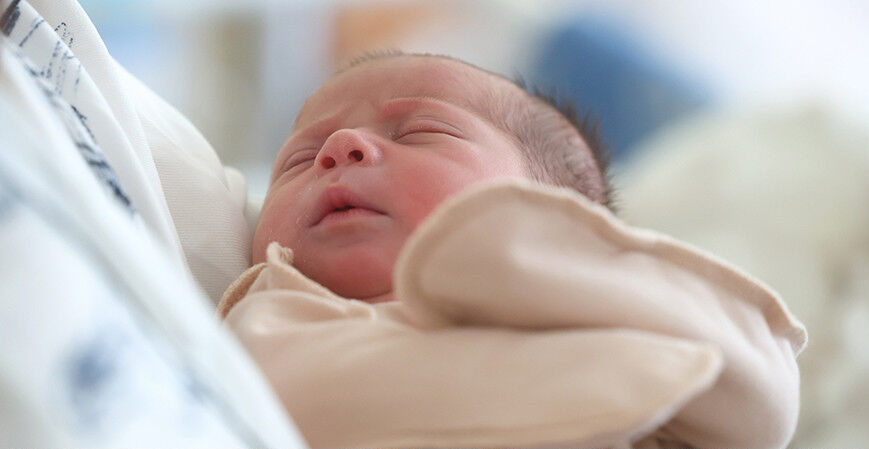 С 1 февраля в Беларуси на 7,4% вырастут пособия по уходу за ребёнком до 3 лет