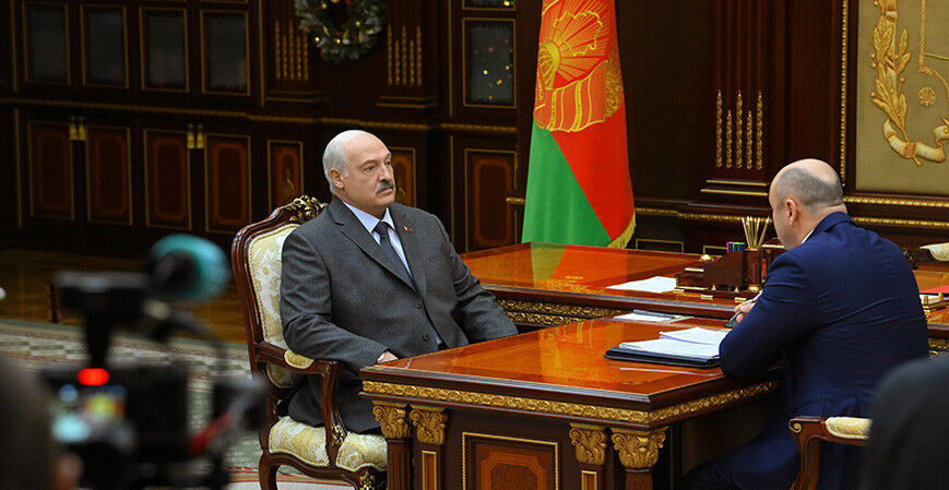 Президент принял посла Рогожника с докладом об итогах работы на российском направлении