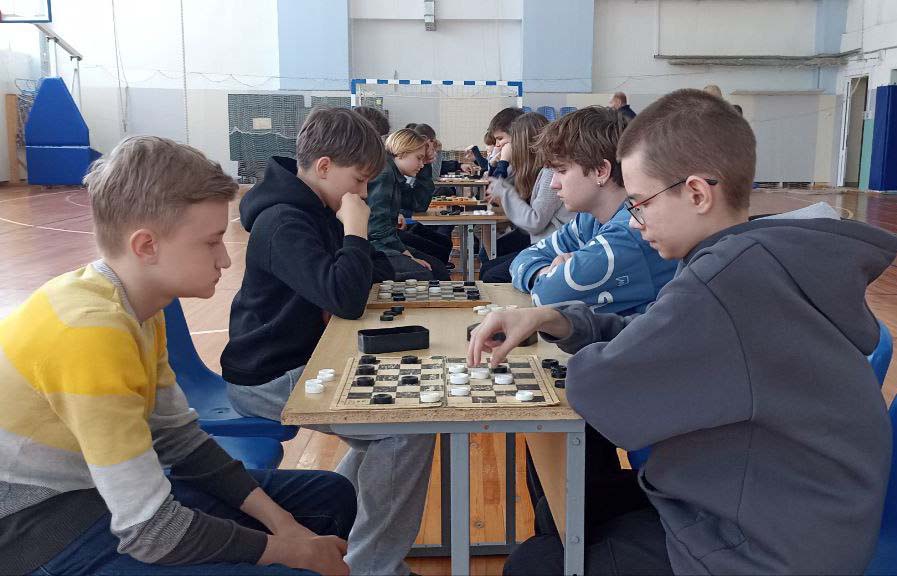 В Быховском ФОЦ прошла районная спартакиада школьников по шашкам среди городских учреждений образования