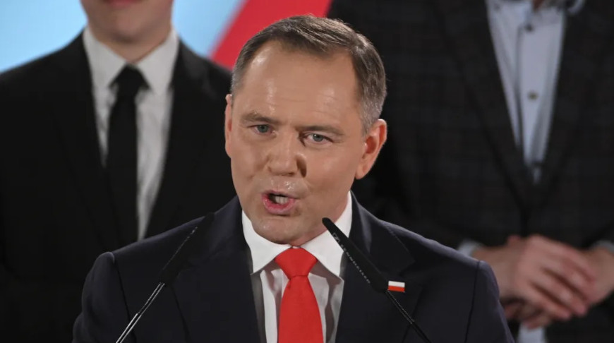 Президент Польши подписал закон об отмене особых условий для украинских беженцев