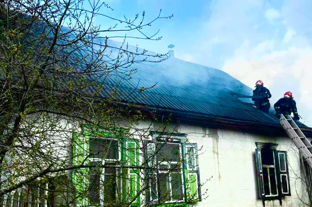 В деревне Прибор Быховского района горел дом