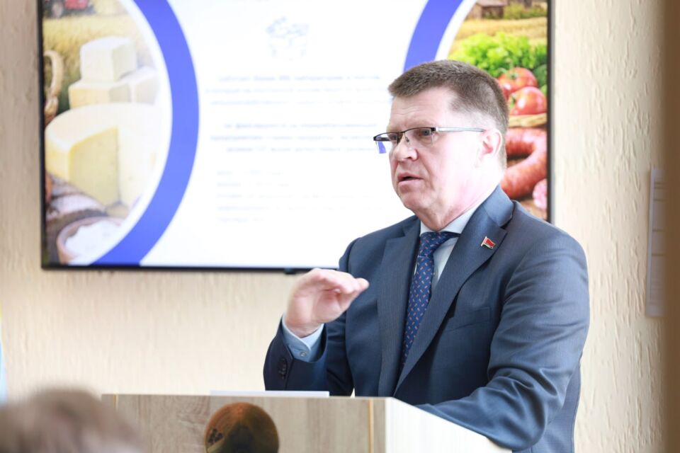 Председатель Федерации профсоюзов Беларуси Юрий Сенько встретился с коллективом СЗАО «Агролинк