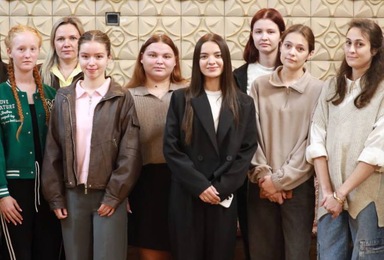 Беседа-диалог «Дарите радость пожилым» с молодежью прошла в Быхове